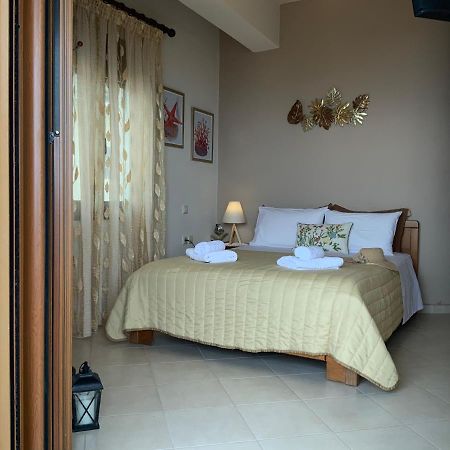 Maria'S Apartment Tsoutsouros  Bagian luar foto