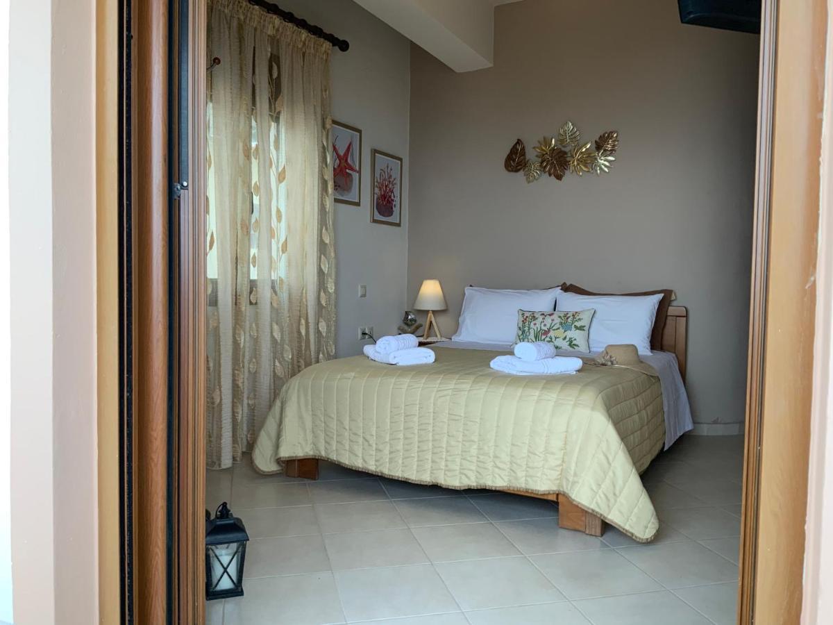 Maria'S Apartment Tsoutsouros  Bagian luar foto